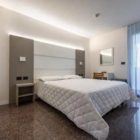 Hotel Consuelo-2