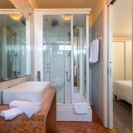 Hotel Consuelo-3